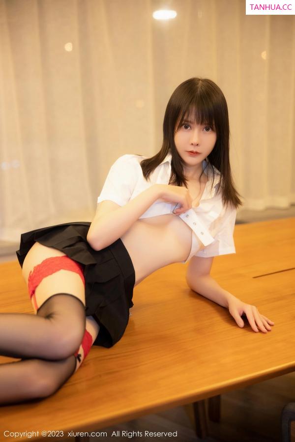   [XiuRen]高清写真图 2023.06.06 No.6862 甜佳佳 黑丝美腿第36张图片
